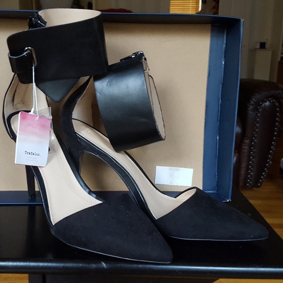 NEW Zara Trafaluc Suede Ankle Cuff Size 8 … - Picture 2 of 7